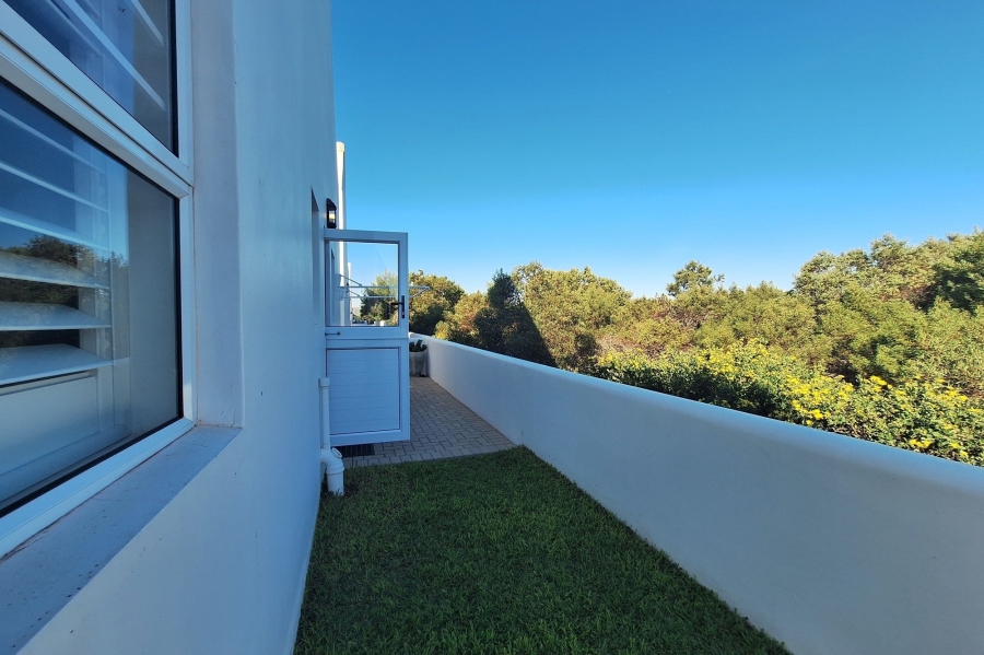 2 Bedroom Property for Sale in Britannia Bay Western Cape